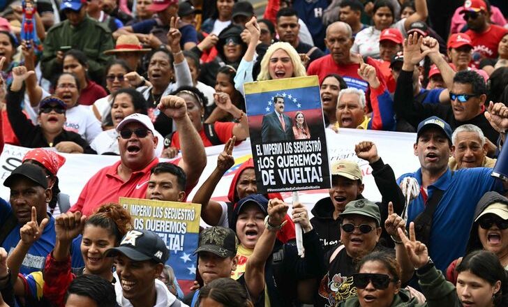 Maduro Supporters Hold Small Rallies as Venezuelan Government Engages with USBy Tom Jones Usen