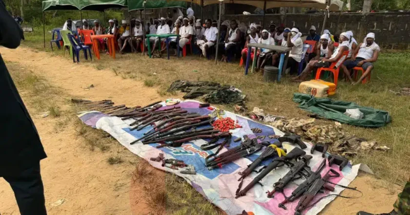 JUST IN : Niger-Delta Militants Surrender To Nigeria Army In Cross River {VIDEO}