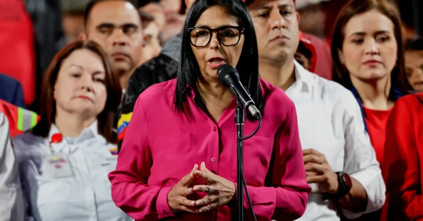 Venezuelan Lawmakers approve new law opening Oil Industry to Foreign companies