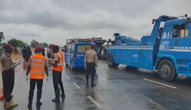 Speeding driver allegedly chased by FRSC officials k!lls POS operator in Abuja