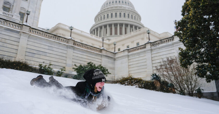 Several people k!lled after major snow storms sweep through the US