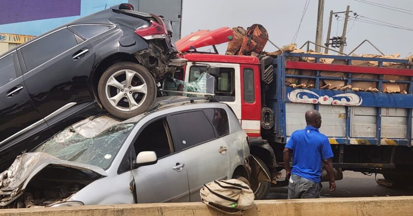 Tomato-laden truck collides with vehicles after losing control on Otedola Bridge