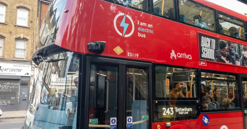 London bus driver sacked after chasing and punching thief who stole from passenger