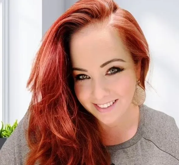 45-year-old ‘obsessed’ teacher admits having s3x with 15-year-old boy after ‘sending him 25,000 texts’