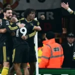 Man United Edge Arsenal 3–2 to Spark Title Race