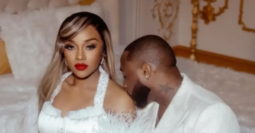 “Davido Reacts Furiously Over Alleged $50,000 Debt to Wedding Planner”