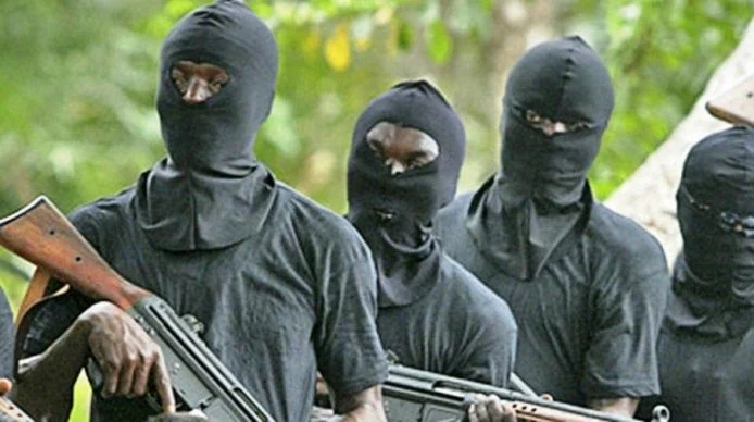 BREAKING : Five killed as gunmen attack National Park Service office in Oyo
