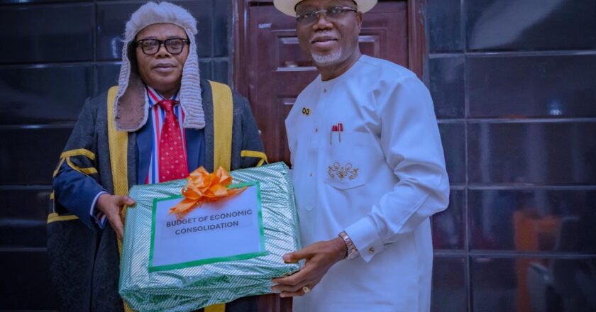 Ondo 2026 Budget: PDP, APC Clash Over ₦23.3bn Allocation for Vehicles