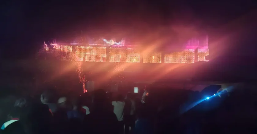 Panic As Fire Razes Sections Of Jama’a Emir’s Palace In Kaduna