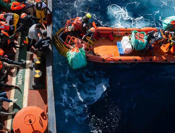 SAD : 53 migrants feared d3ad, two Nigerian women rescued as boat capsizes off Libya