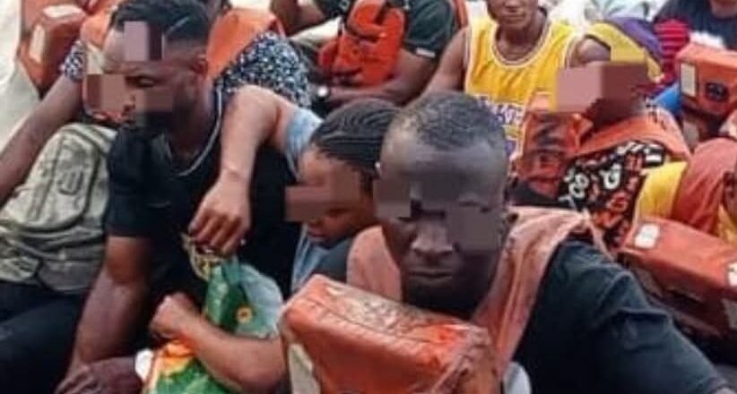 Nigerian Navy foils sea robbery, rescues 16 passengers in Calabar