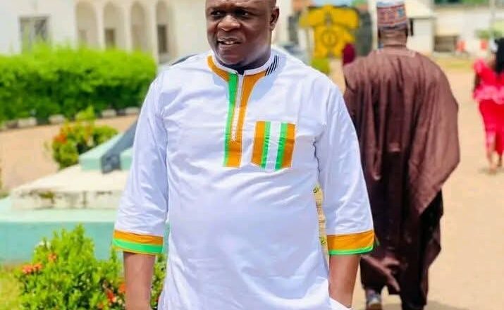 Kogi Poly lecturer slumps and d!es in classroom