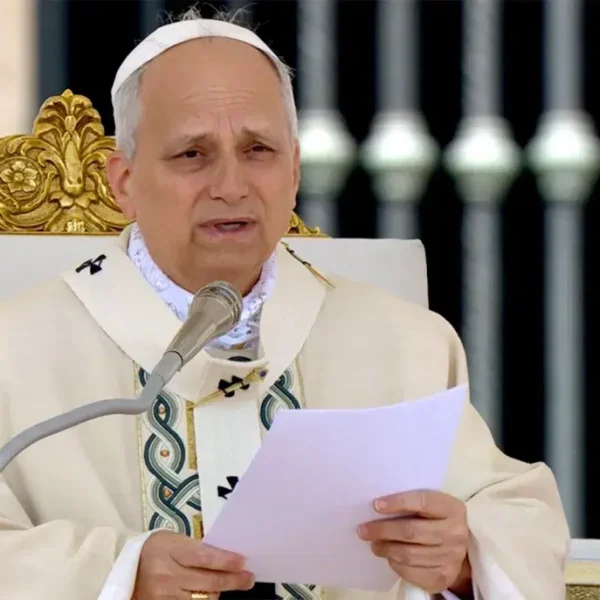 Pope Leo calls for ceasefire in Middle East amid “horrific violence of war”