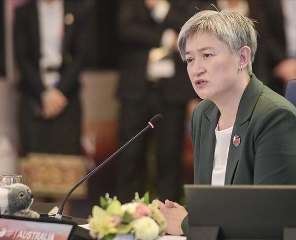 Australia orders all ‘non-essential’ officials to leave Israel and UAE