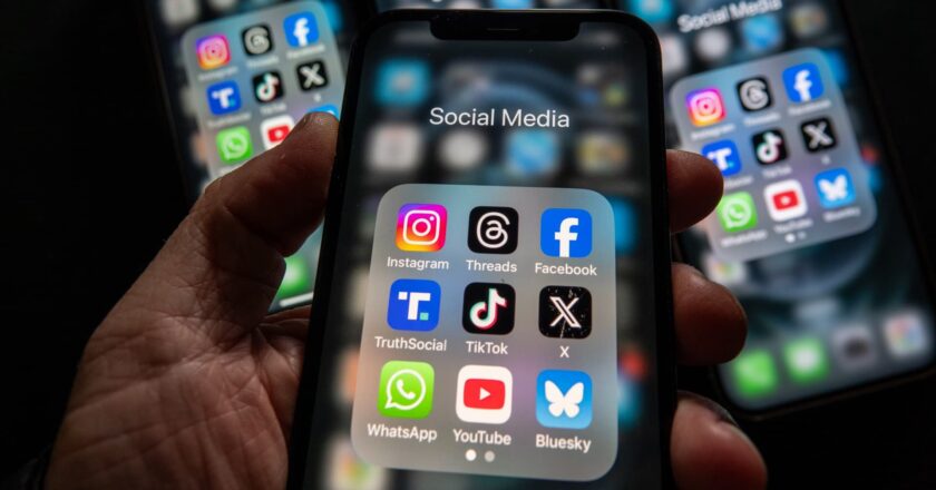 BREAKING : Greece to ban social media for under-15-year-olds