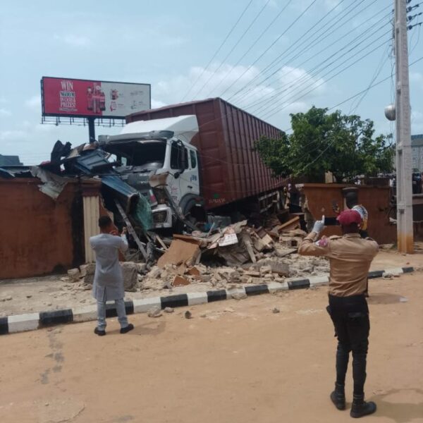 Abroad-based man killed as truck crashes into building in Aba