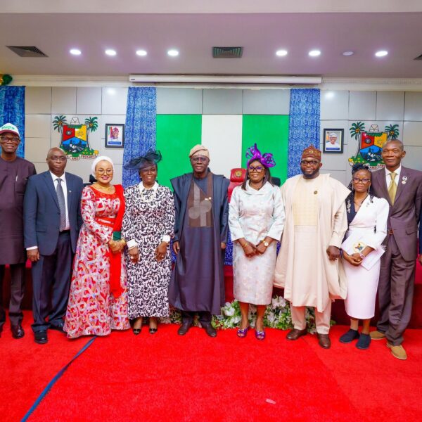 JUST IN : Sanwo-Olu swears in seven permanent secretaries