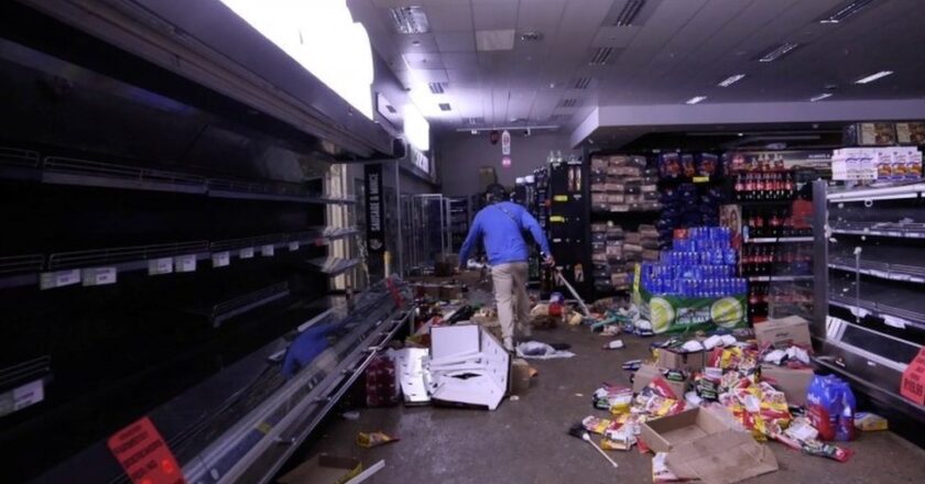 Watch Hungry xenophobic South African loot shops owned by foreign nationals {VIDEO}