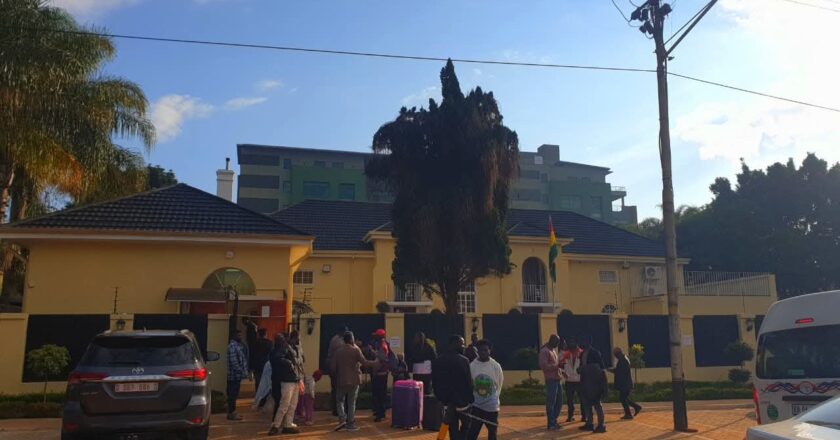 I can never come back – Man says as Ghanaians in South Africa prepare to leave amid xenophobic fears (photos)
