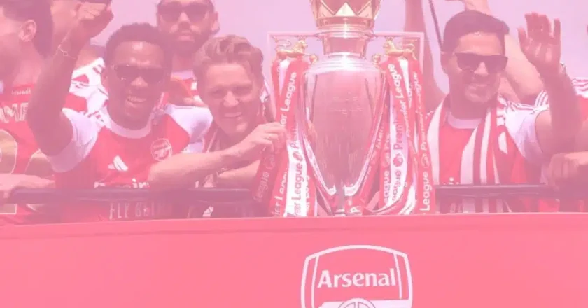 Arsenal Fans Flood London Streets in Premier League Victory Parade Despite UCL Final Heartbreak