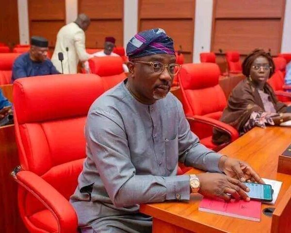 Senator escapes death as gunshots rock APC primaries in Ondo