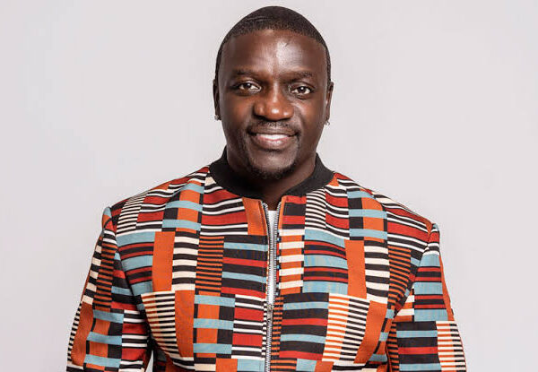 Akon Praises Michael Jackson, Hails Nigerians As ‘Most Intelligent People On Earth’