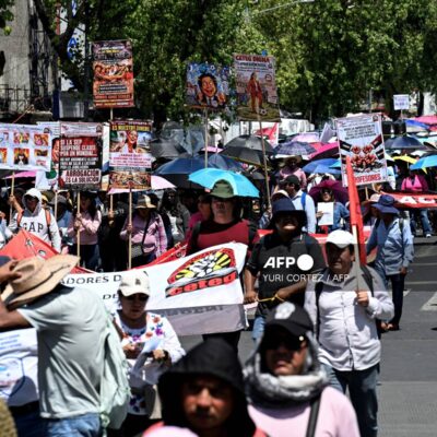 Reaction as Mexican teachers threaten World Cup protests over salary proposal