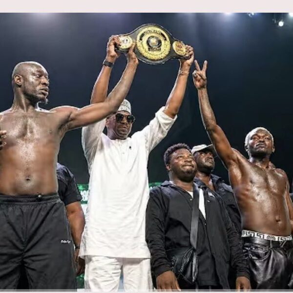 Portable Alleges Fight With Carter Efe Was Rigged, Issues Warning to Organisers