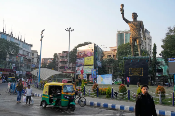 Lionel Messi’s massive GOAT statue in India facing emergency takedown over safety fears