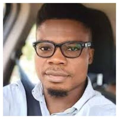 BREAKING : Protest Erupts at Federal High Court as Youths Clash with DSS Over Detention of Blogger