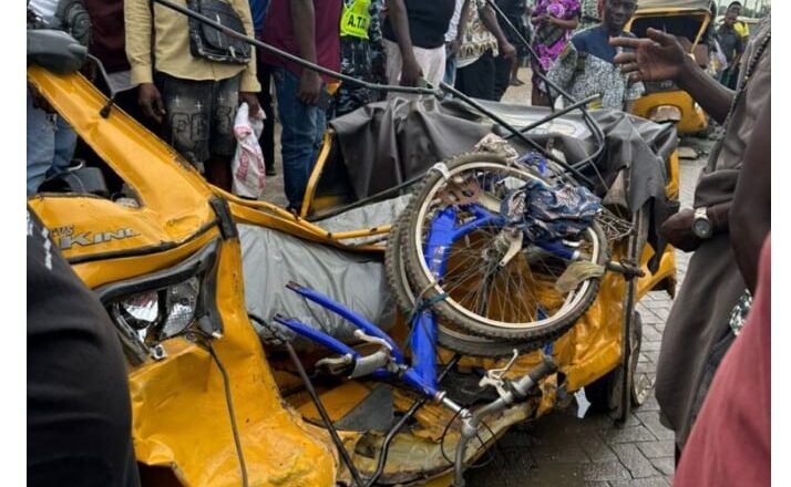 Many injured as car crashes into commercial tricycles in Lagos
