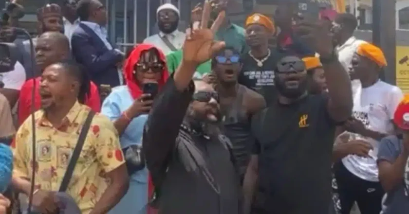 Protesters Invade MTN Headquarters, Demand Lower Charges