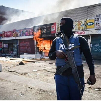 Xenophobia: Nigerians to return home as S’African attacks worsen