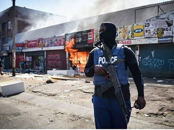 Xenophobia: Nigerians to return home as S’African attacks worsen
