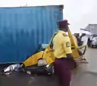 One injured as 20-ft container fall on commercial bus in Lagos