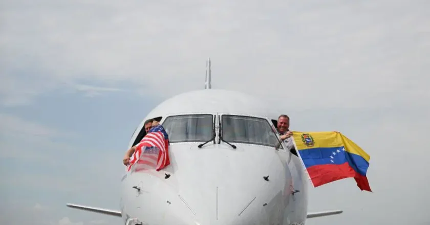 First direct US flight in seven years lands in Venezuela