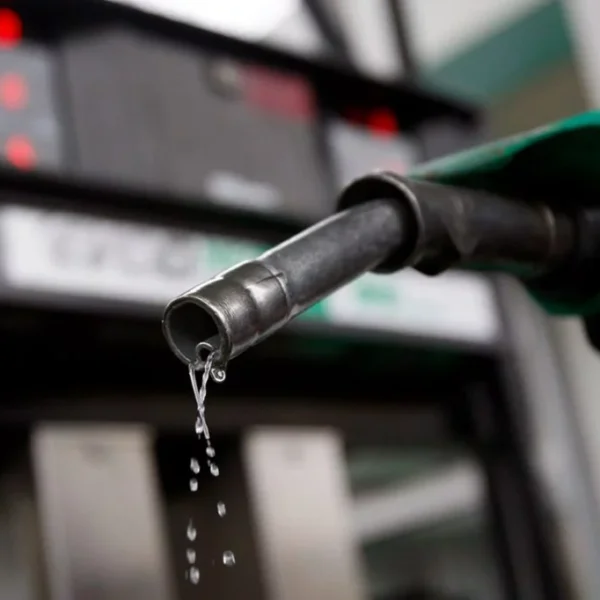 BREAKING : Petrol Prices Drop at Nigerian Filling Stations as IPMAN Explains Move