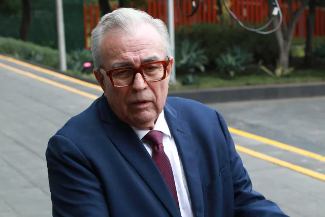 Mexican Governor accused of drug trafficking steps down temporarily