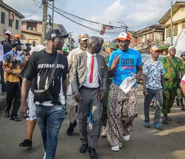 Huge Crowd As Desmond Elliot, Odunuga Participate In Surulere Assembly APC Primary
