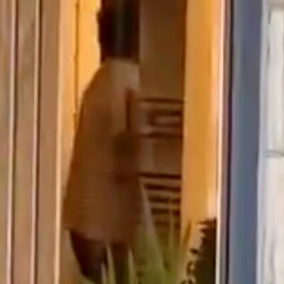 Couple caught having s£x in hair salon as eyewitnesses scream ‘he’s going for it’ {VIDEO}