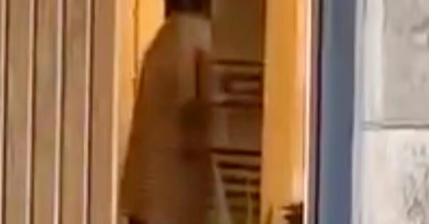 Couple caught having s£x in hair salon as eyewitnesses scream ‘he’s going for it’ {VIDEO}