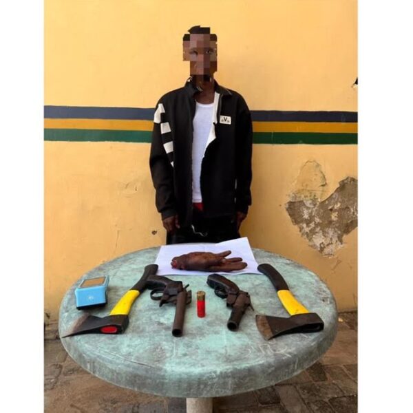 Man caught with severed human hand around Lekki-Epe Expressway in Lagos