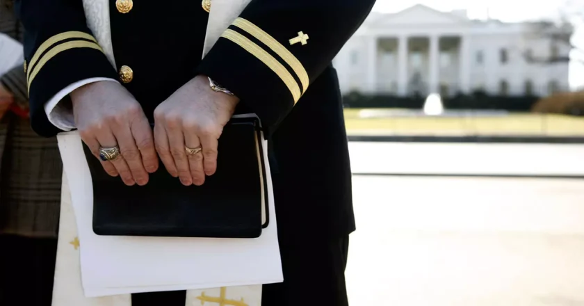 US removes 180 religions from its recognized faiths list