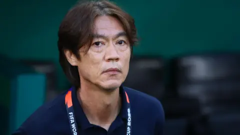 South Korea coach Hong Myung-Bo quits after criticism from President Lee Jae over World Cup exit