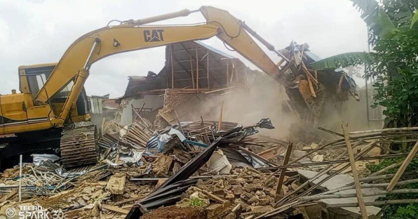 Makinde Gov’t Demolishes Building Where Kidnappers’ Kept Adebayo Adelabu’s Relatives {PHOTOS}