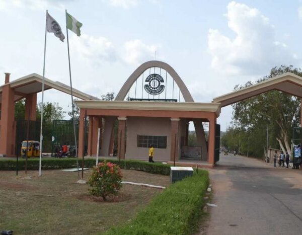Kwara Poly lecturer suspended for flogging IJMB candidates over lateness (Video)
