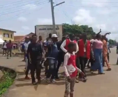 UPDATE : EFCC set to tracks voters who chased away operatives in Ekiti