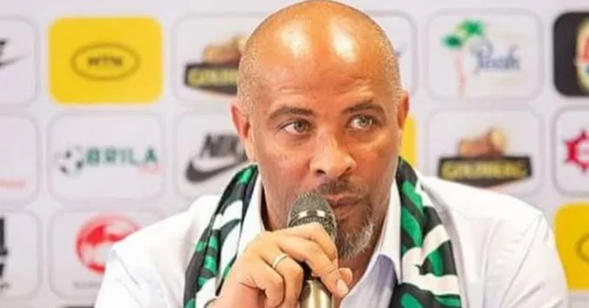 Chelle gets new Super Eagles contract, to coach Nigeria’s U-23 team
