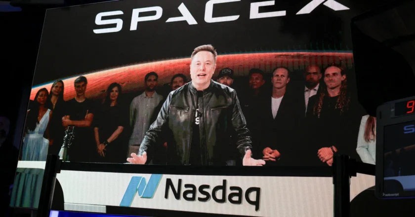 Musk loses trillionaire status as SpaceX shares crashes