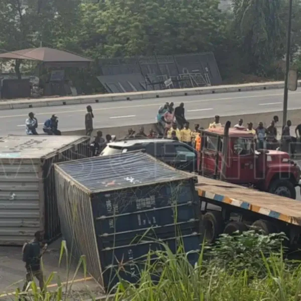 Six Dead, Eight Rescued in Multi-Vehicle Crash on Lagos-Ibadan Expressway